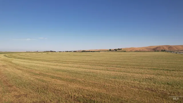 $3,500,000 | 8020 Upper Avenue, Emmett, ID 83617