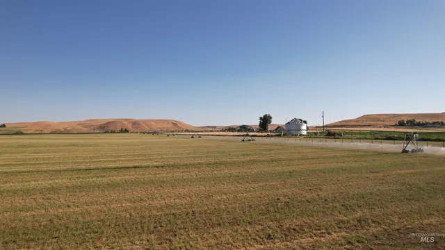 $3,500,000 | 8020 Upper Avenue, Emmett, ID 83617