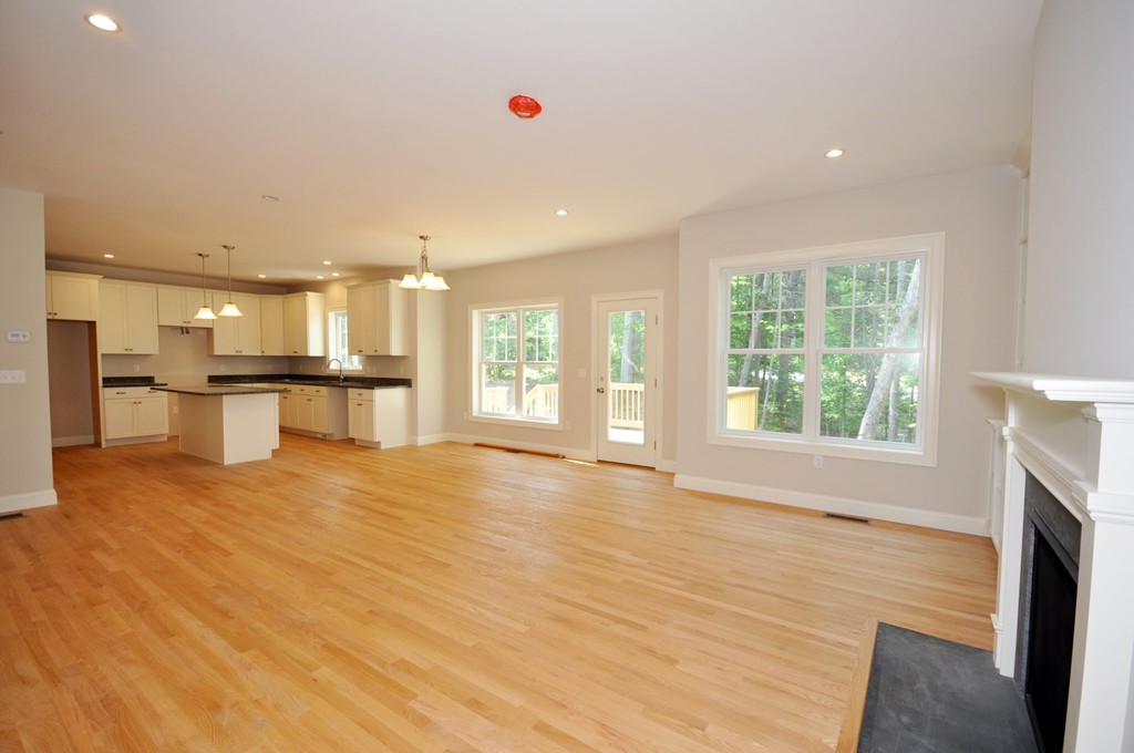 47 Quarry Road, Unit E Acton, MA 01720 - Photo 4 of 7 Gallery Image 4