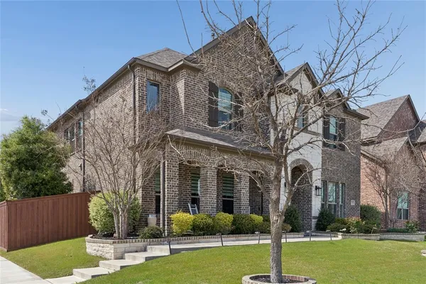 $4,750 | 12701 Mercer Parkway, Farmers Branch, TX 75234