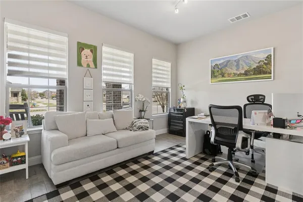 $4,750 | 12701 Mercer Parkway, Farmers Branch, TX 75234