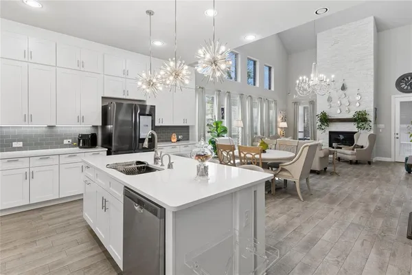 $4,750 | 12701 Mercer Parkway, Farmers Branch, TX 75234