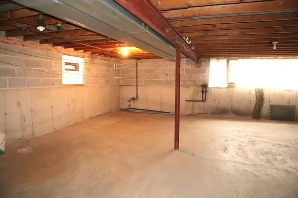 $429,000 | 6102 West 64th Street, Chicago, IL 60638