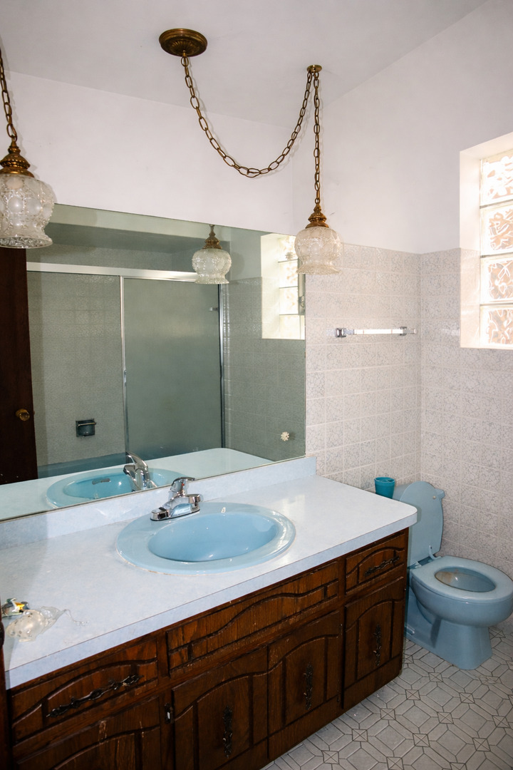 6102 West 64th Street Chicago, IL 60638 - Photo 4 of 11