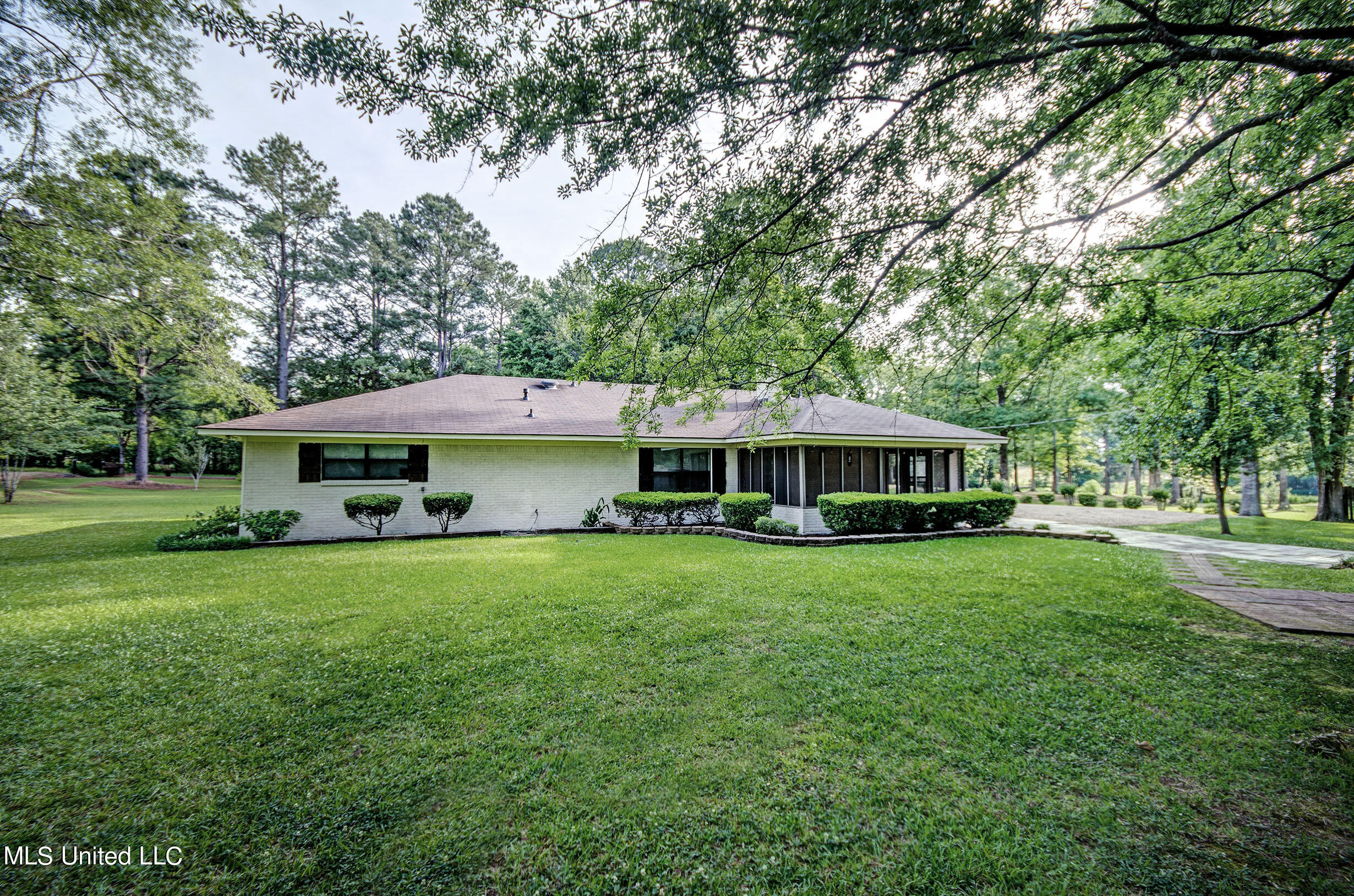 112 Ellis Dear Road Harrisville, MS 39082 - Photo 8 of 28 back of house