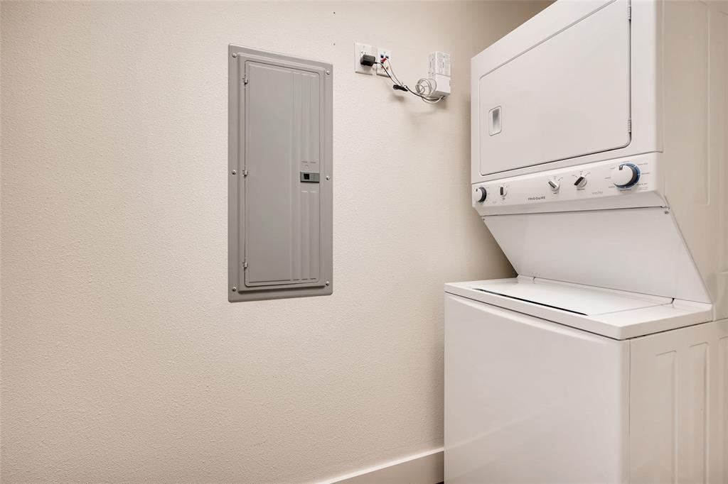 928 Travis Avenue, Unit 407 Fort Worth, TX 76104 - Photo 8 of 15