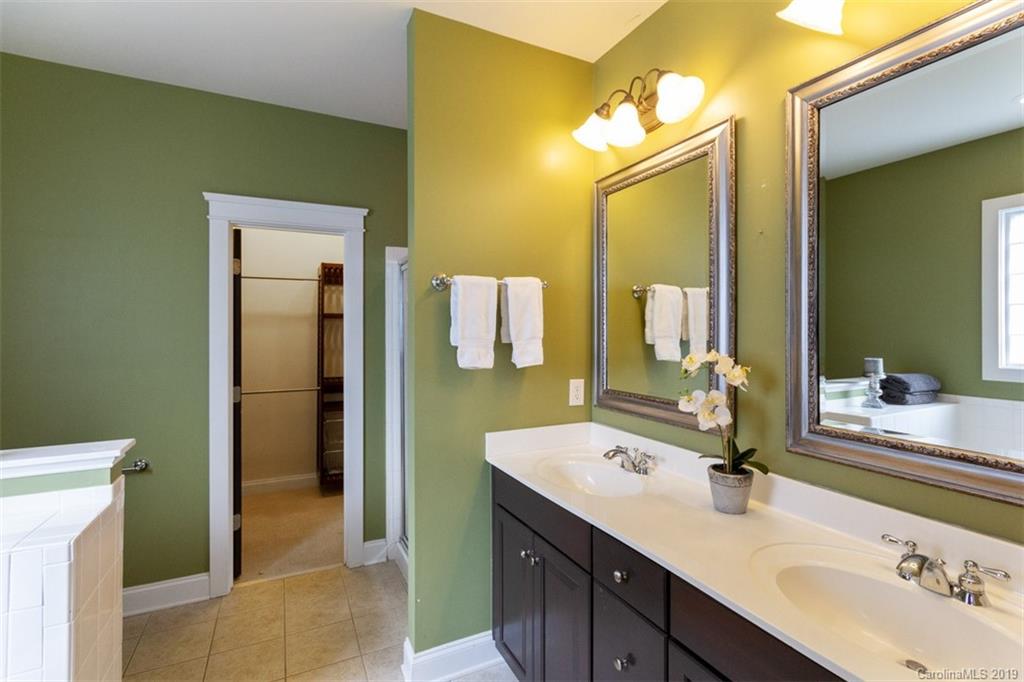 351 Shoreline Parkway Tega Cay, SC 29708 - Photo 8 of 21 Gallery Image 8