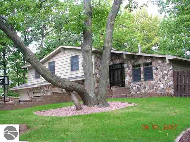 2863 Holiday Pines Road Traverse City, MI 49686 - Photo 1 of 9 1688914.JPG