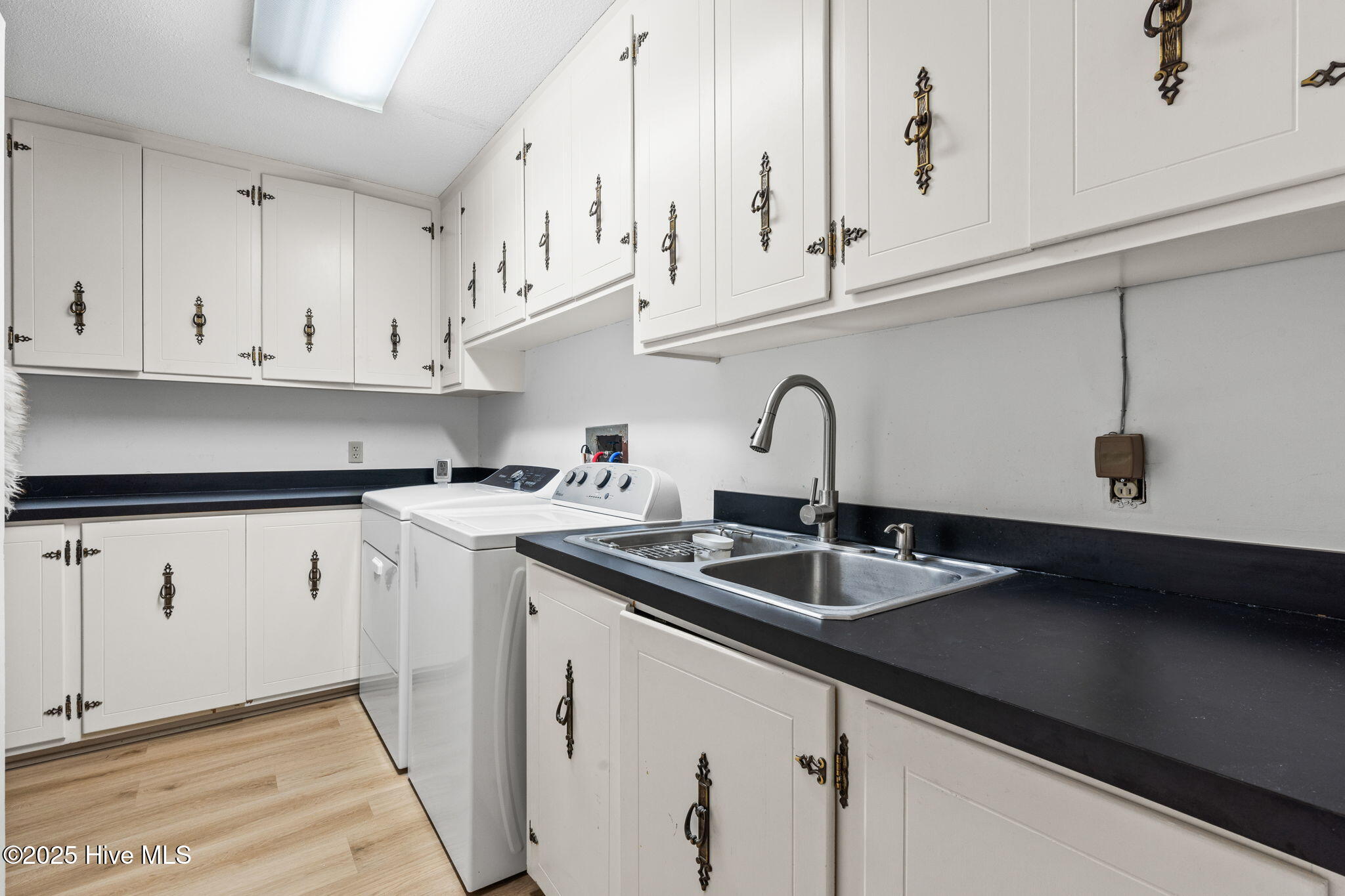 32 Brierwood Road Southwest Shallotte, NC 28470 - Photo 52 of 58 Laundry