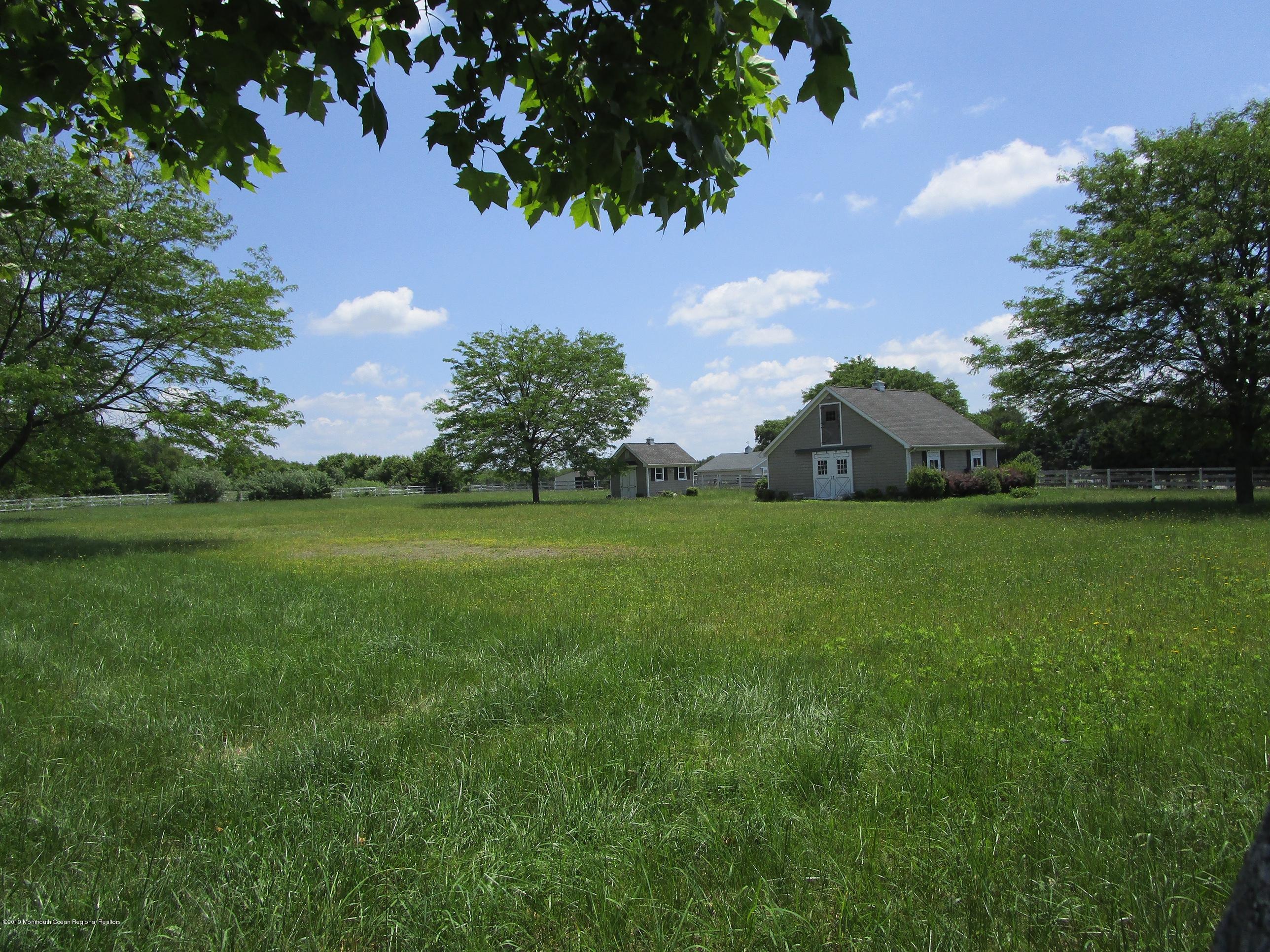 32 Forman Road Millstone Township, NJ 08535 - Photo 20 of 21 32 Forman barn