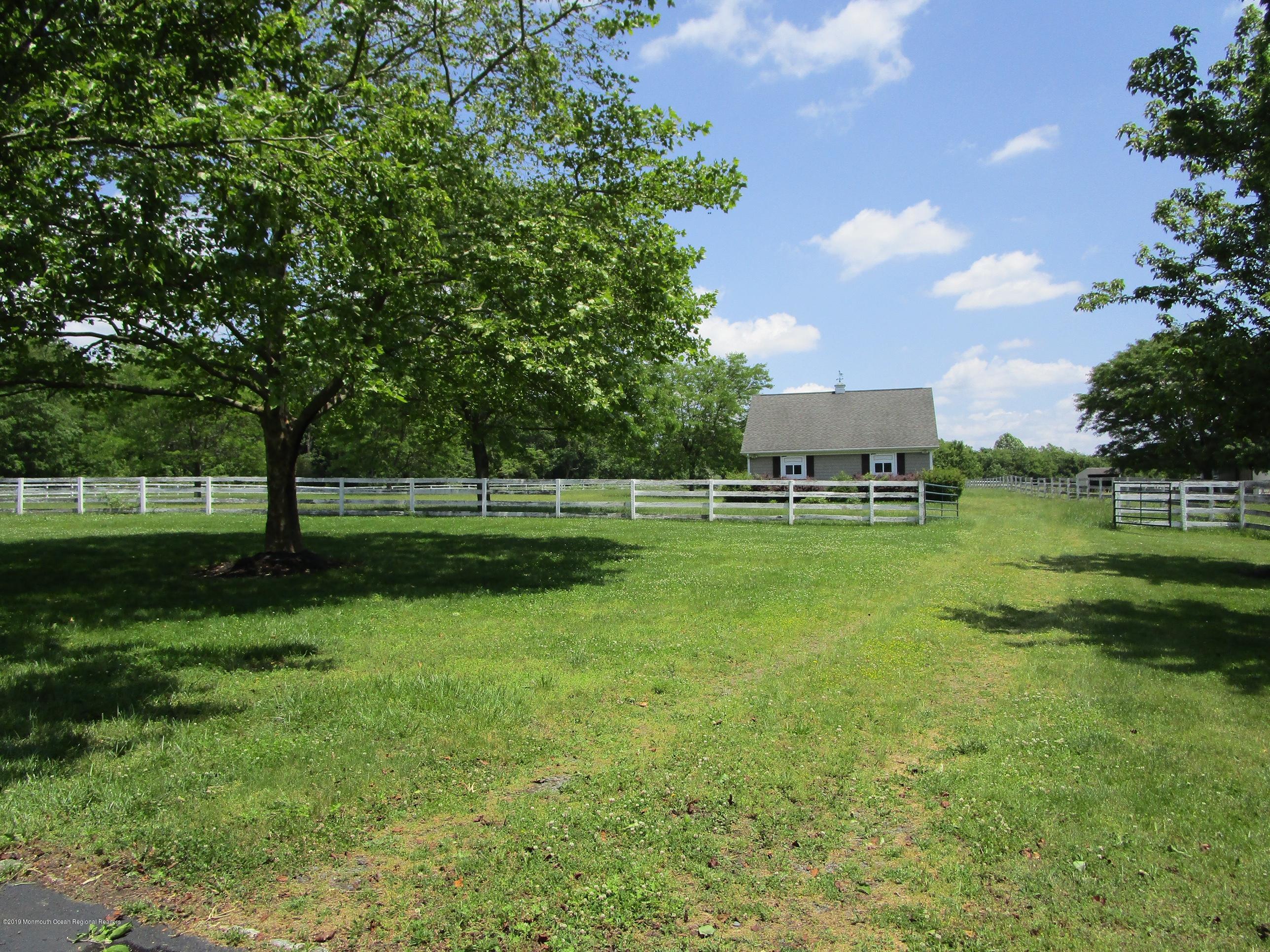 32 Forman Road Millstone Township, NJ 08535 - Photo 21 of 21 32 Forman barn2