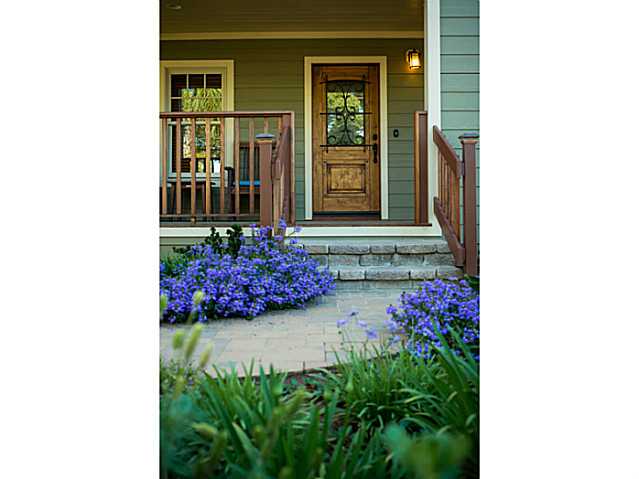 1622 Laurel Road Oceanside, CA 92054 - Photo 5 of 25 Gallery Image 5