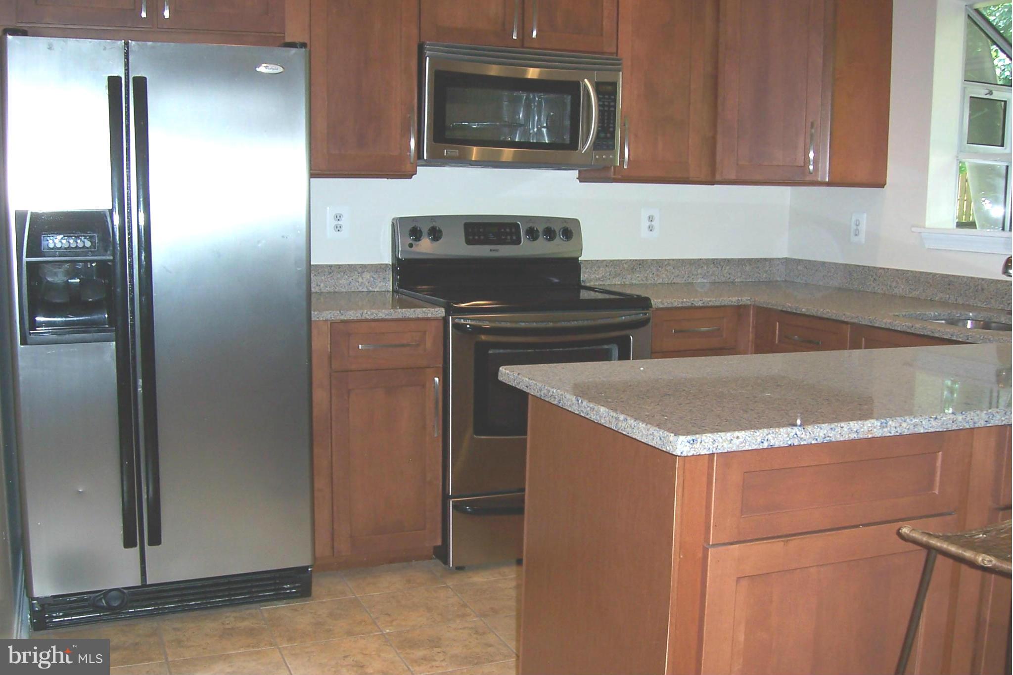 1546 Hugo Circle Silver Spring, MD 20906 - Photo 8 of 25 Kitchen