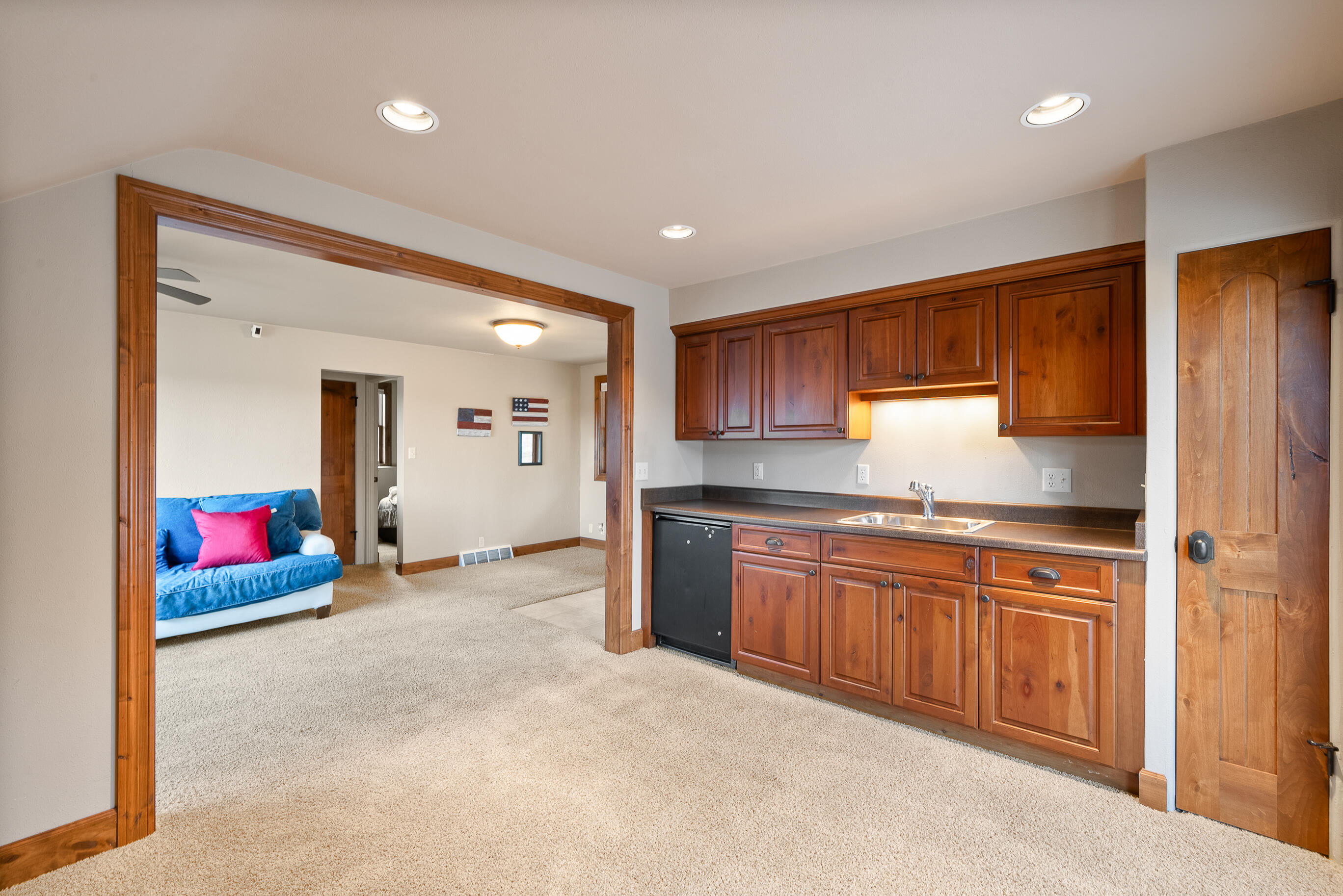 W5539 Oak Park Road La Grange, WI 53121 - Photo 26 of 49 Carriage house with kitchen, office, bedroom, living area and flex room