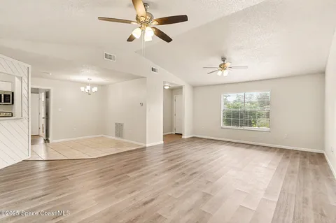 $270,000 | 1337 Pakenham Street Northwest, Palm Bay, FL 32907