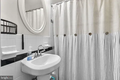 $375,000 | 4801 Decatur Street, Hyattsville, MD 20781