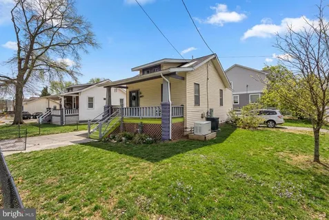 $375,000 | 4801 Decatur Street, Hyattsville, MD 20781