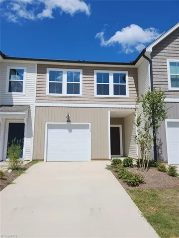 $1,850 | 902 Fls Grv Trail, High Point, NC 27265