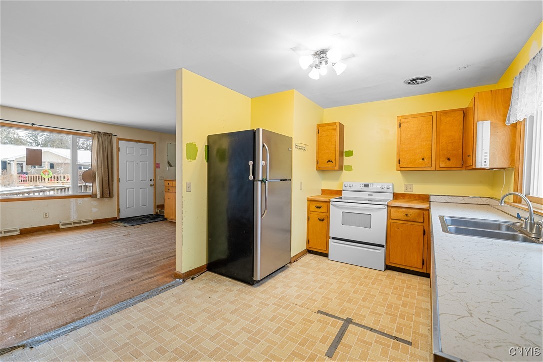 108 Dwight Drive Rome, NY 13440 - Photo 7 of 25