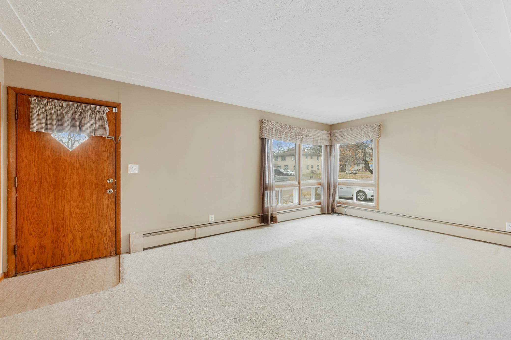 1319 7th Lane Anoka, MN 55303 - Photo 11 of 32