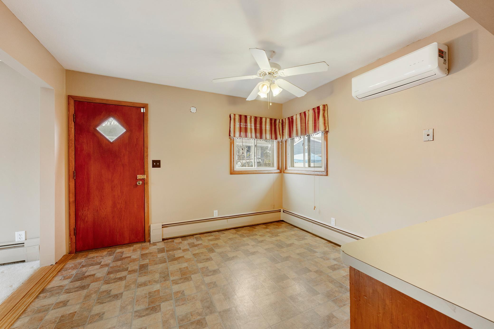 1319 7th Lane Anoka, MN 55303 - Photo 9 of 32