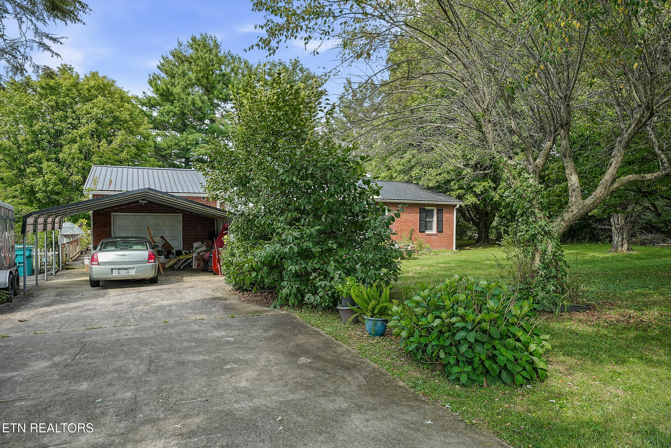 2650 Cook Road Crossville, TN 38571 - Photo 5 of 51 003_BLP05697