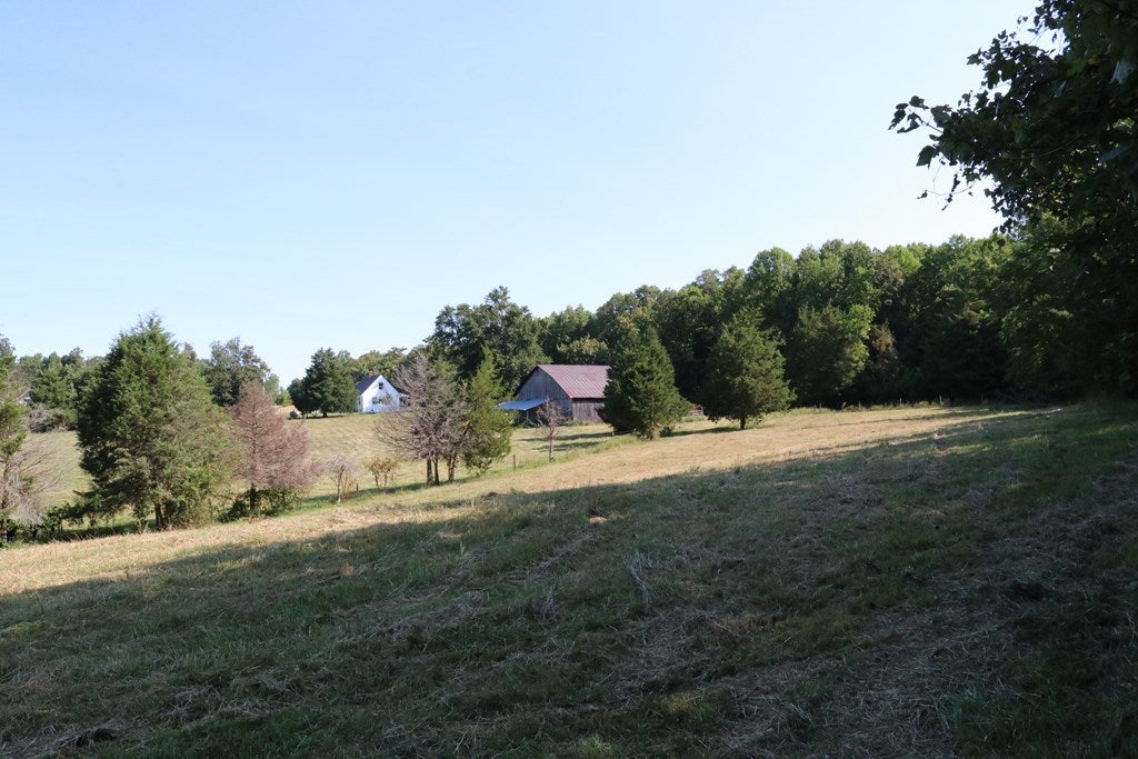 268 Lindsay Road Pamplin, VA 23958 - Photo 18 of 19 Gallery Image 18
