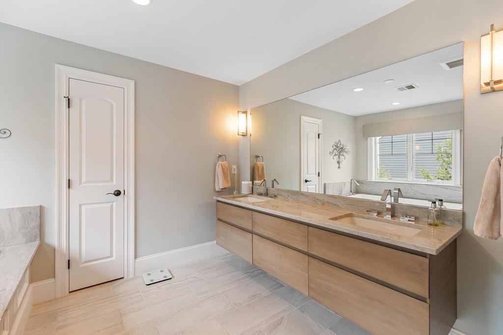 41 Spring Road Needham, MA 02494 - Photo 18 of 37