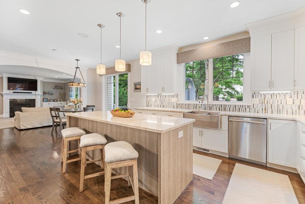 41 Spring Road Needham, MA 02494 - Photo 2 of 37