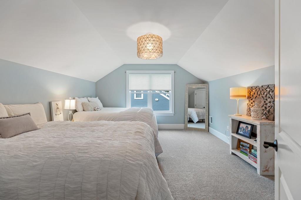 41 Spring Road Needham, MA 02494 - Photo 27 of 37