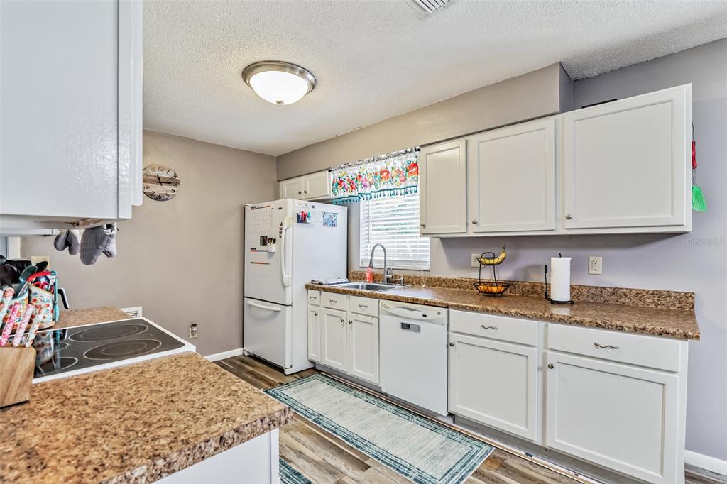 906 Spruce Street Inverness, FL 34452 - Photo 10 of 30 Gallery Image 10