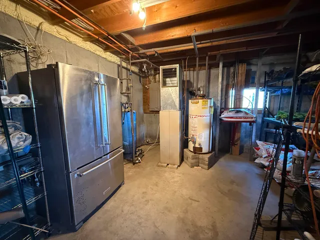 $474,900 | 216 Ghastly Job Way, Wilmington, VT 05363