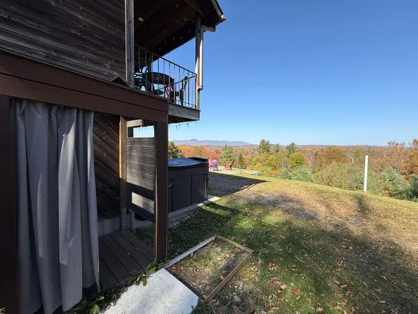 $465,000 | 216 Ghastly Job Way, Wilmington, VT 05363
