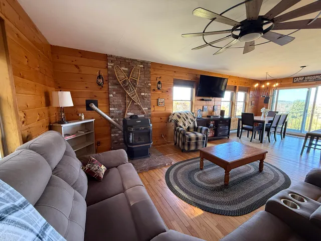 $474,900 | 216 Ghastly Job Way, Wilmington, VT 05363