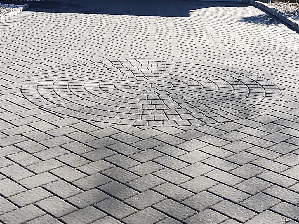3252 Regal Road Bethlehem, PA 18020 - Photo 3 of 49 Paver driveway pattern