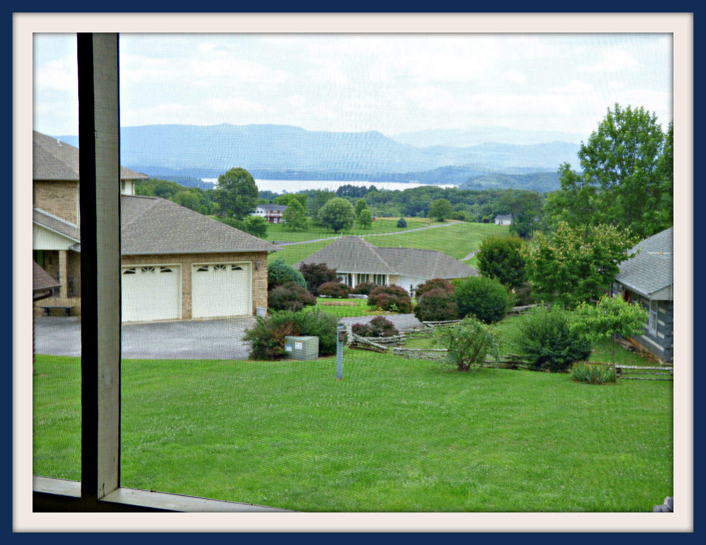 1159 Country Club Road Dandridge, TN 37725 - Photo 31 of 34 P1120759F
