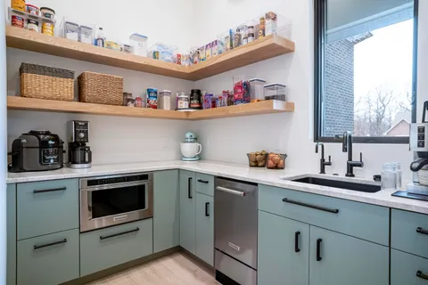 $1,299,900 | 4137 167th Avenue, Lowell, IN 46356