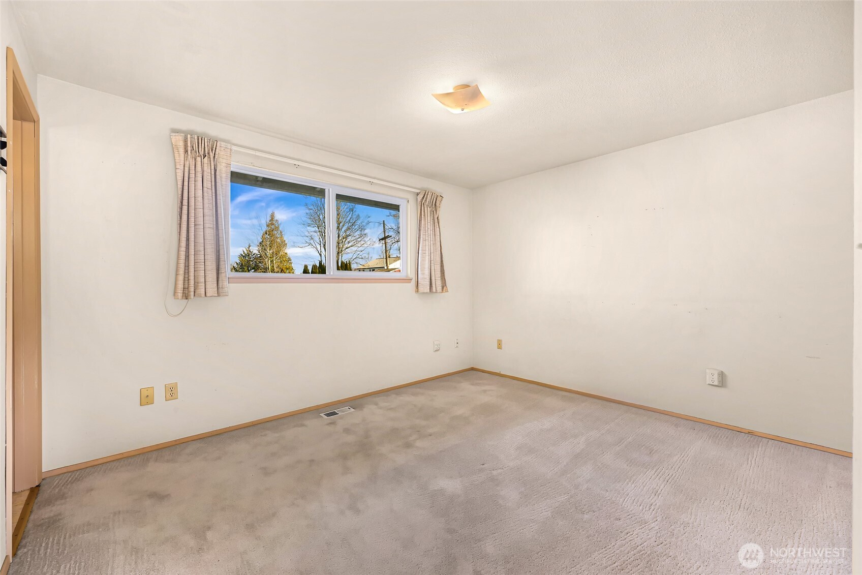 3701 Ridgemont Way Bellingham, WA 98229 - Photo 17 of 40 Gallery Image 17