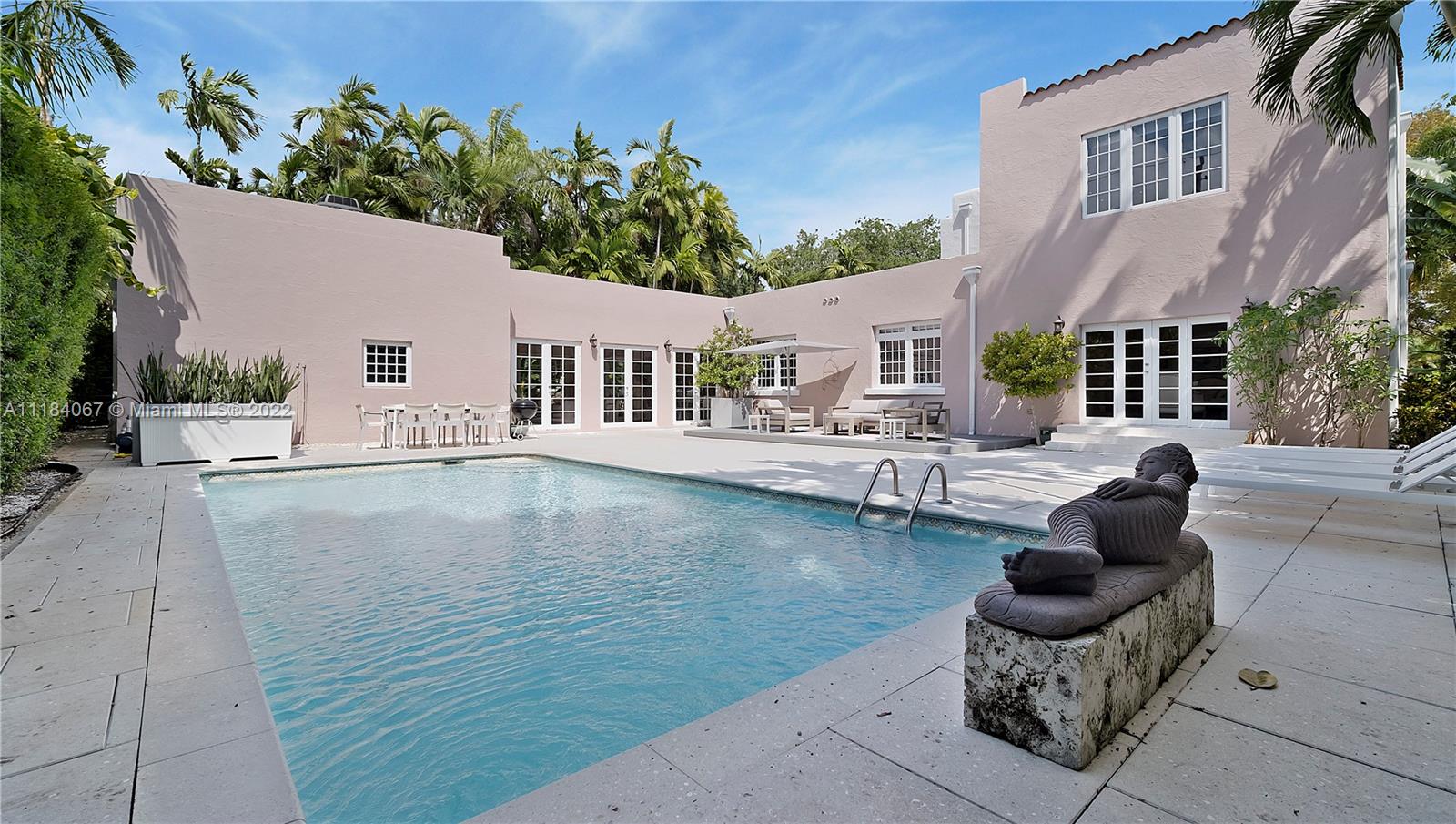 1136 Alhambra Circle Coral Gables, FL 33134 - Photo 7 of 67