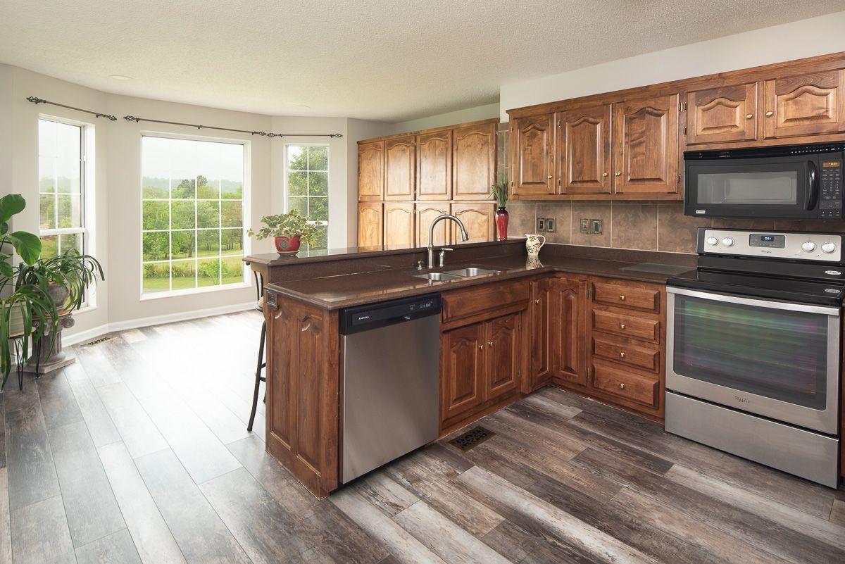 3940 Miser Station Road Louisville, TN 37777 - Photo 3 of 17 Kitchen and Breakfast Area