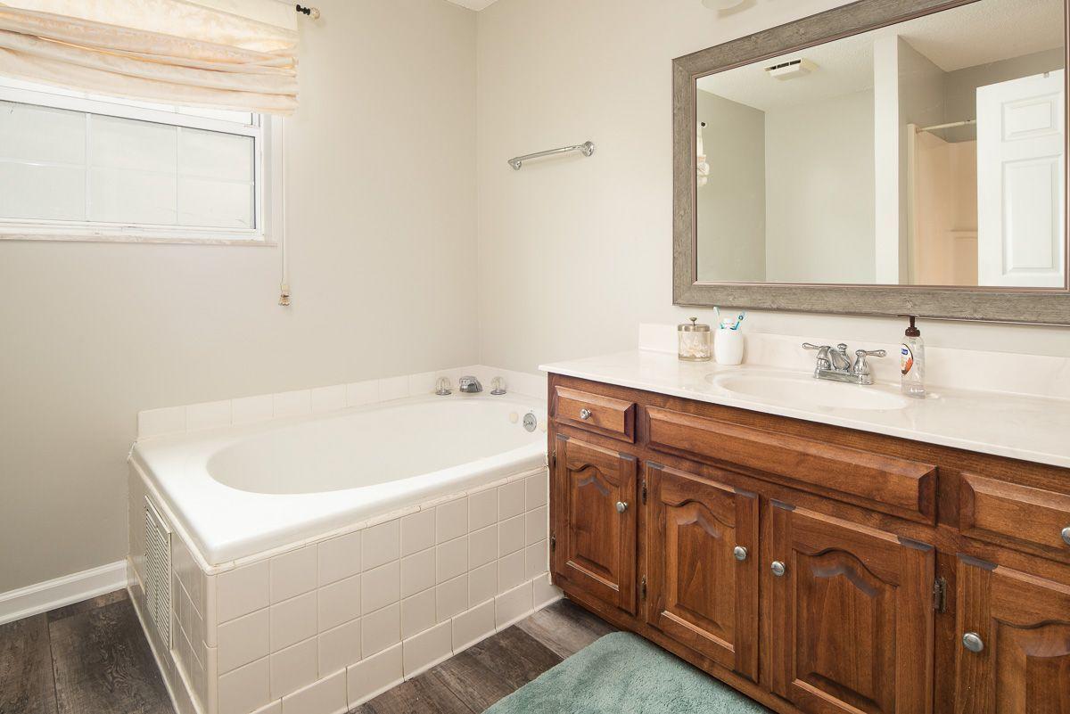 3940 Miser Station Road Louisville, TN 37777 - Photo 9 of 17 Master Bathroom