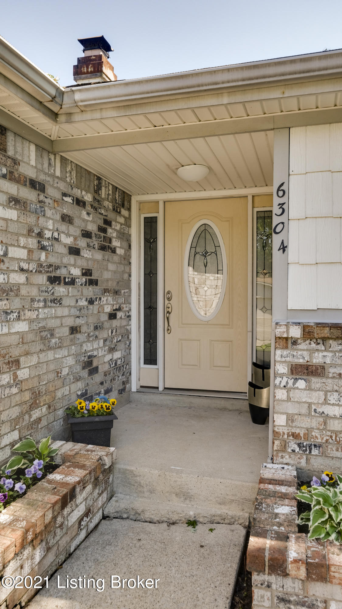 6304 Overton Road Louisville, KY 40228 - Photo 5 of 40 6304 Overton Rd-1005