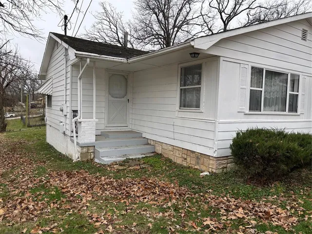 $127,000 | 816 Kendall Drive, Poplar Bluff, MO 63901