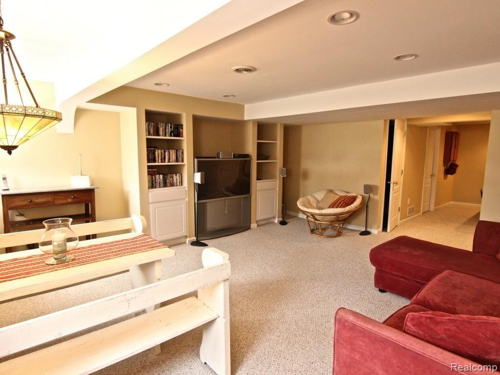 430 Wedington Court Rochester, MI 48307 - Photo 58 of 76 IMG_1194.jpg