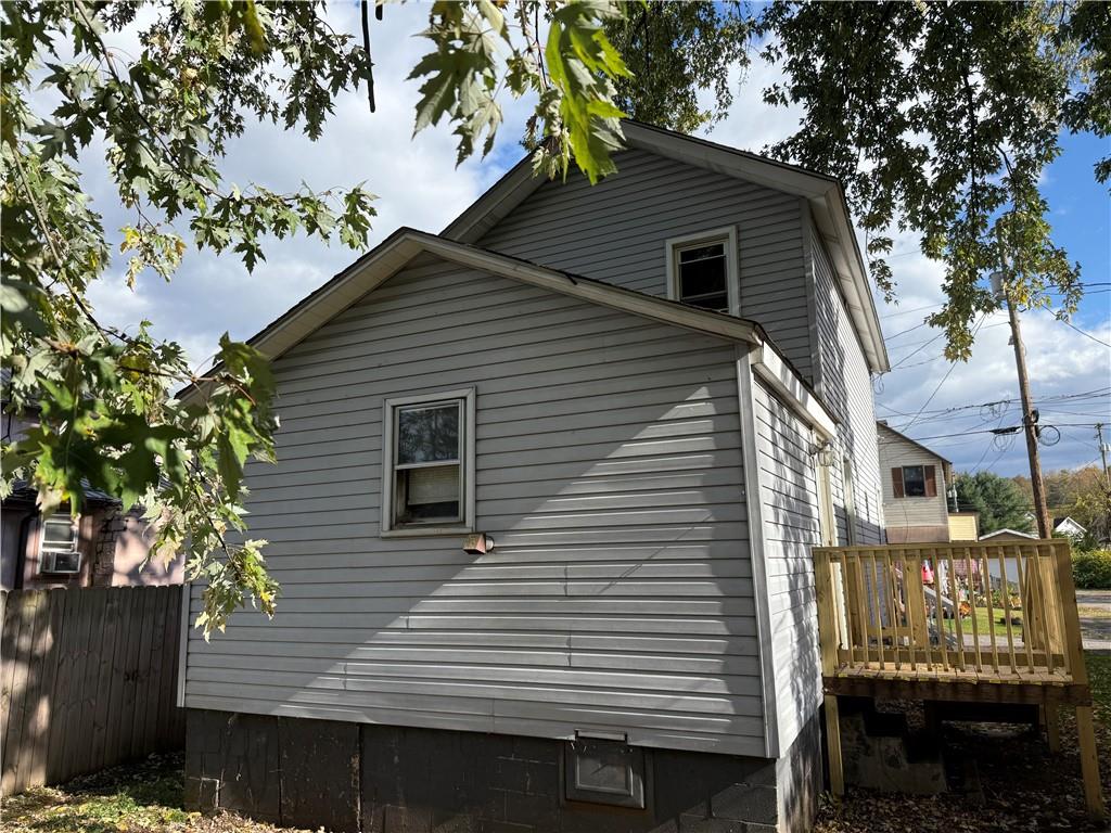 111 Ludwig Street McGrann, PA 16236 - Photo 4 of 17