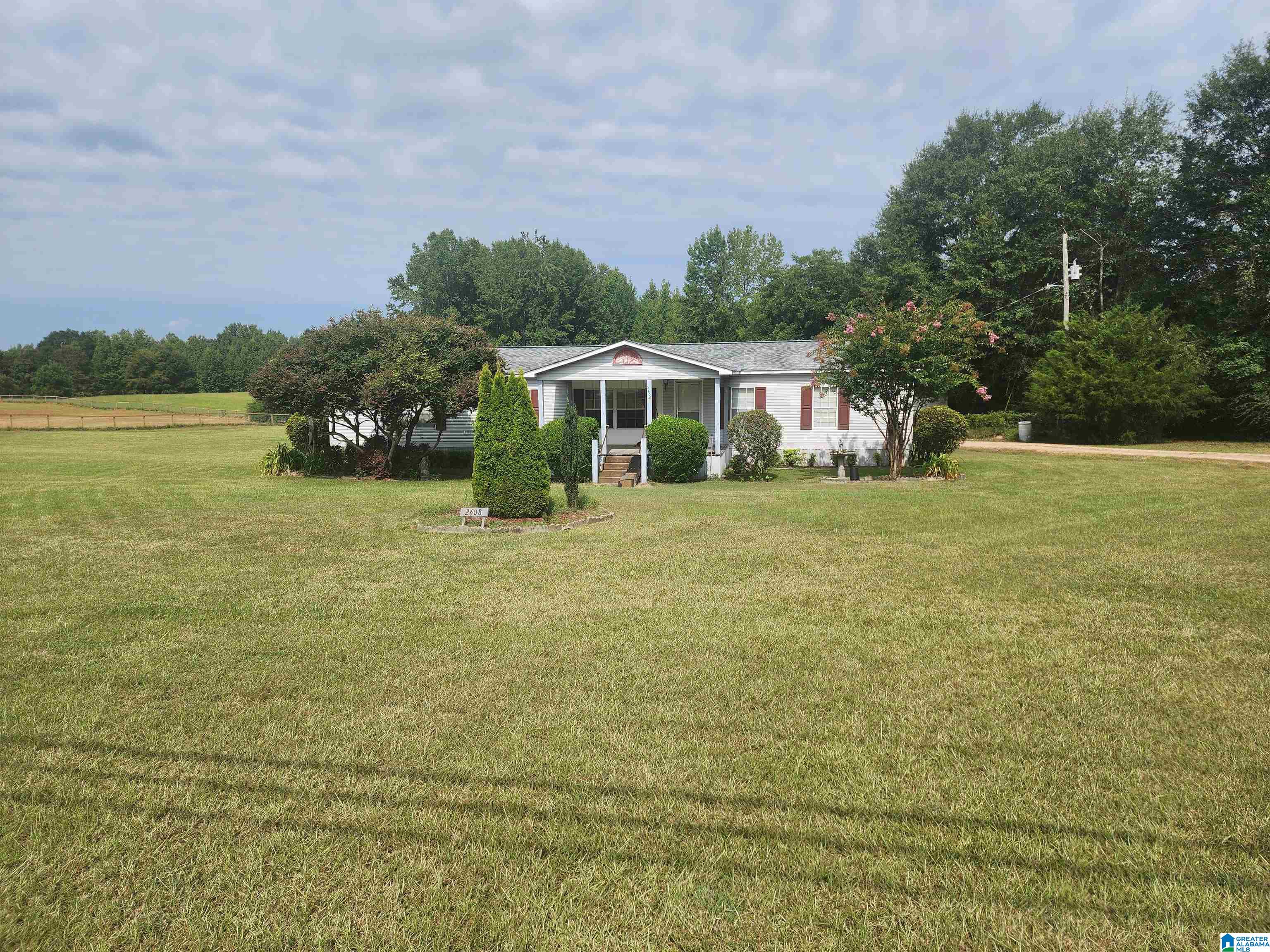 2608 Claud Road Eclectic, AL 36024 - Photo 2 of 19
