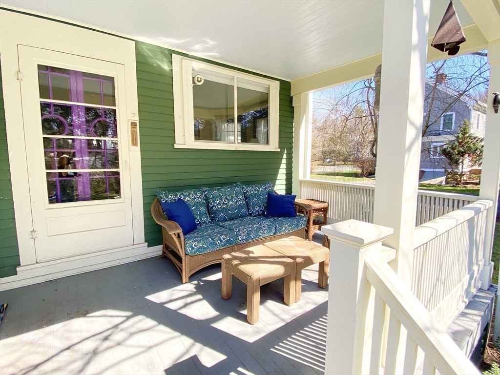 14 Nutting Avenue Amherst, MA 01002 - Photo 37 of 41 a living room with furniture and a window