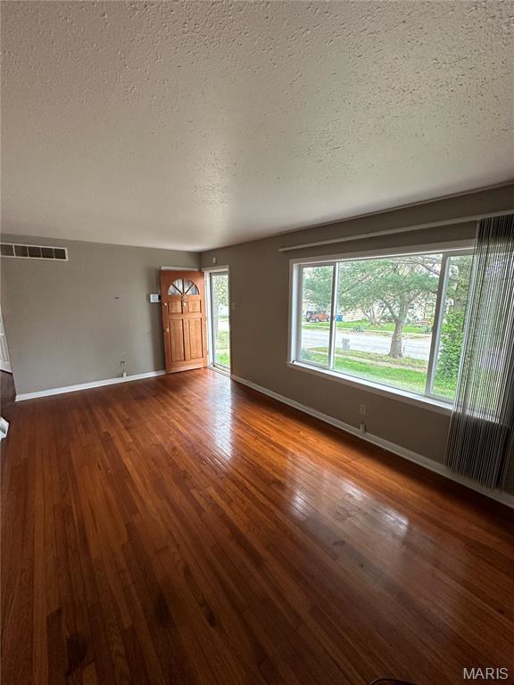 1005 Edgehill Drive Ferguson, MO 63135 - Photo 3 of 16