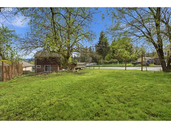 $319,000 | 510 Churchman Street, Willamina, OR 97396
