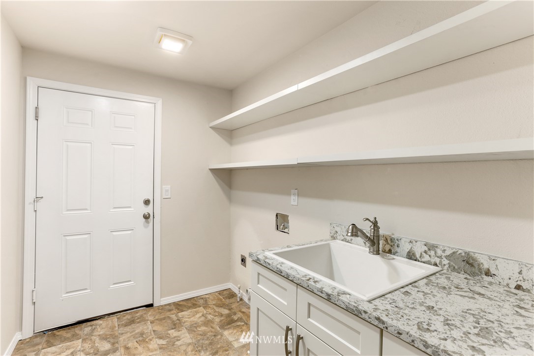 4615 Southwest 329th Way Federal Way, WA 98023 - Photo 14 of 25 Gallery Image 14